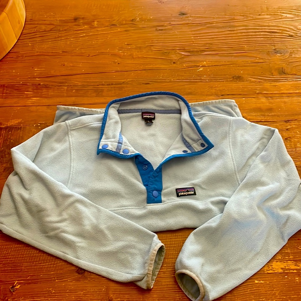 Girls Patagonia lightweight fleece sz L